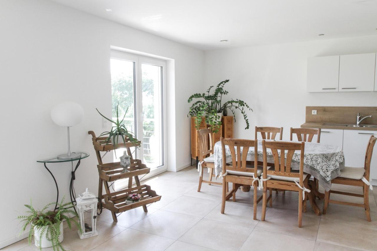 Wunderschoene, Helle 3-Zi-Whg Mit Grossem Balkon Friedrichshafen Bagian luar foto