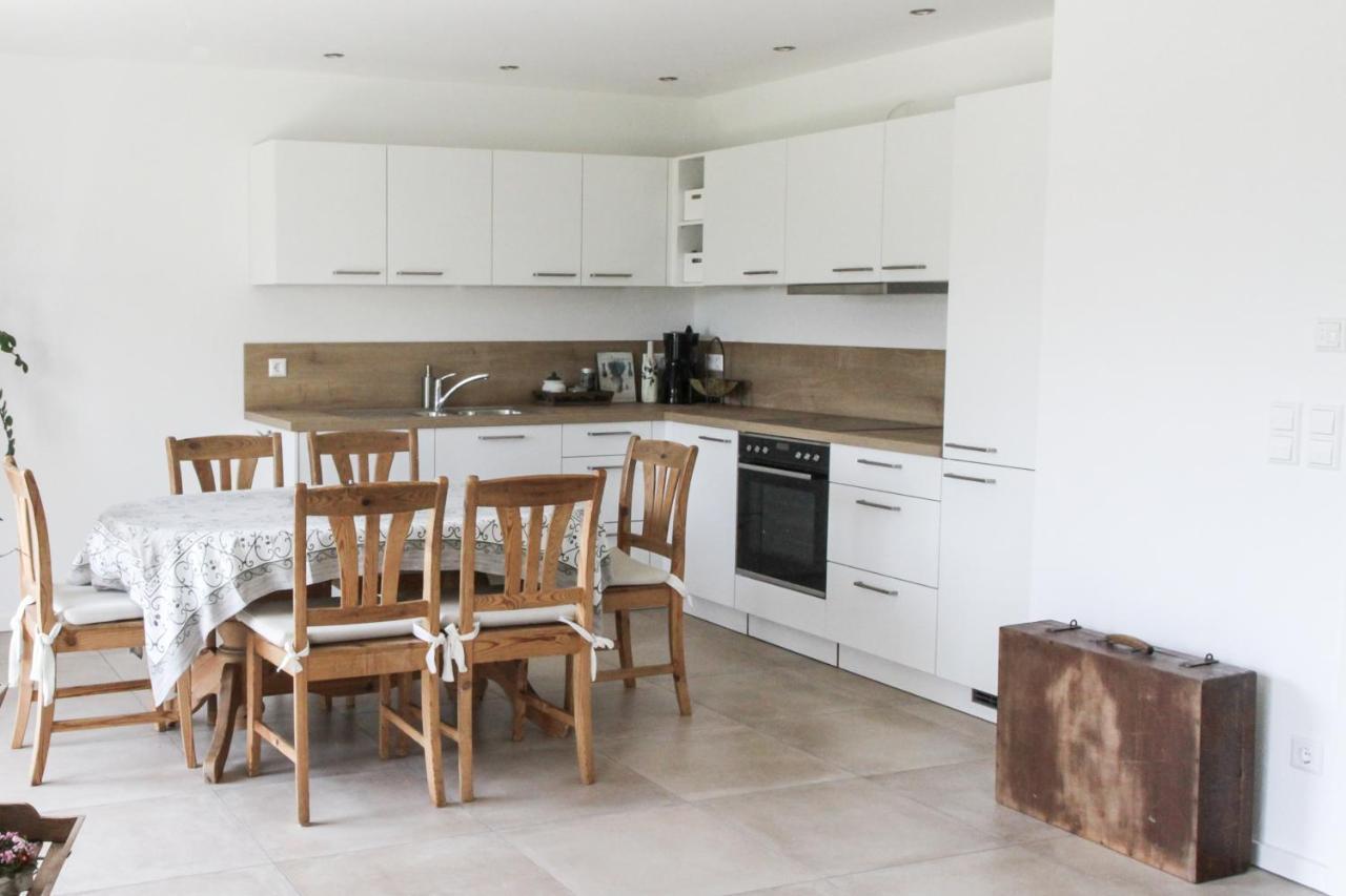 Wunderschoene, Helle 3-Zi-Whg Mit Grossem Balkon Friedrichshafen Bagian luar foto